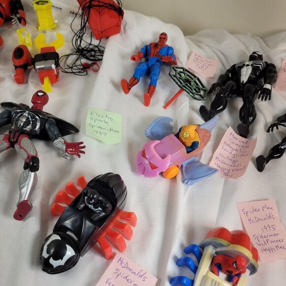 Spiderman Figure Lot of 6 NEAR MINT Venom Man-Spider Radioactive - Picture 13 of 16